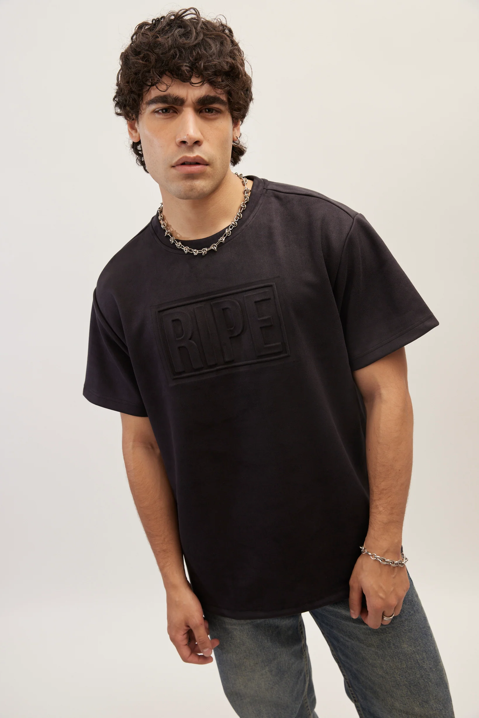 BASIC BLACK - Image 3